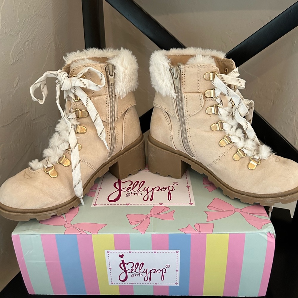 Girls Jelly Pop suede like boots with fur trim size 2m